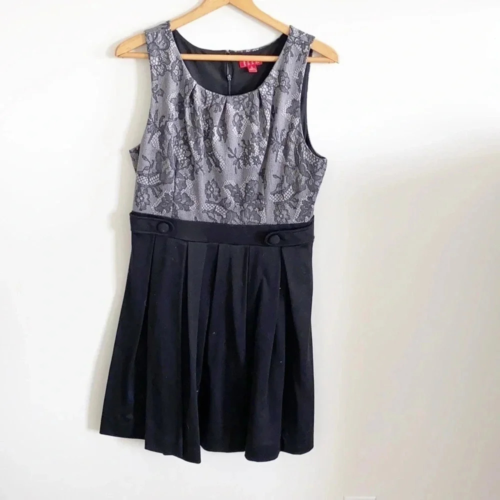 Elle Gray/black lace print fit & flare dress